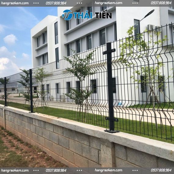 Báo Giá Các Mẫu Hàng Rào Lưới Thép 2025