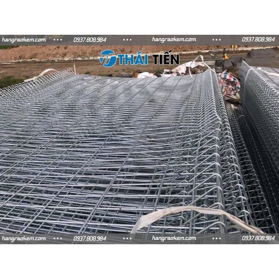 Hàng Rào Lưới Thép Gập Tam Giác 2 Đầu