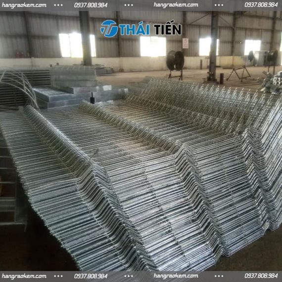 Hàng Rào Thép Mạ Kẽm